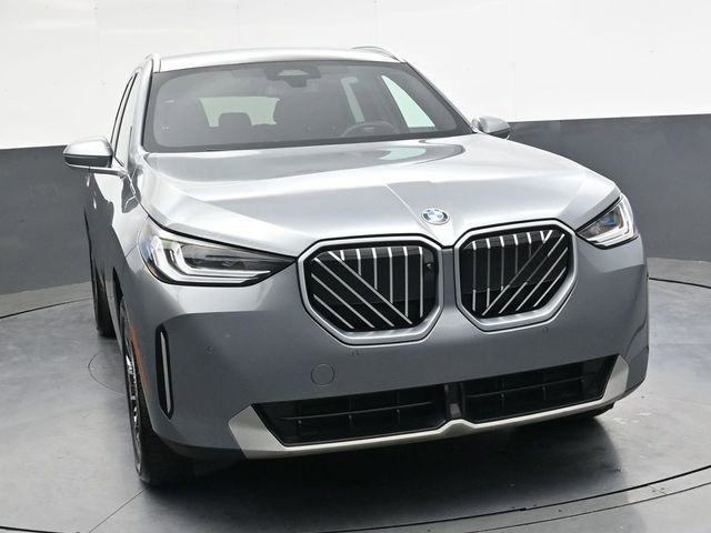 Used 2025 BMW X3 xDrive30i AWD/4WD image 11