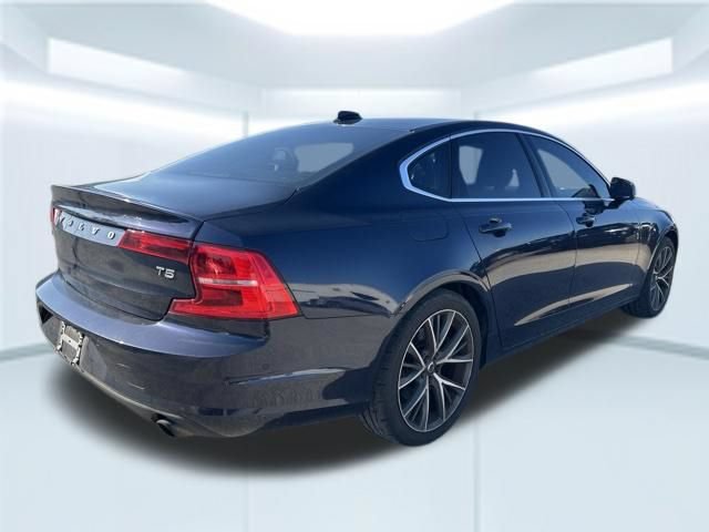 Used 2017 Volvo S90 T5 Momentum w/ Vision Package FWD image 6