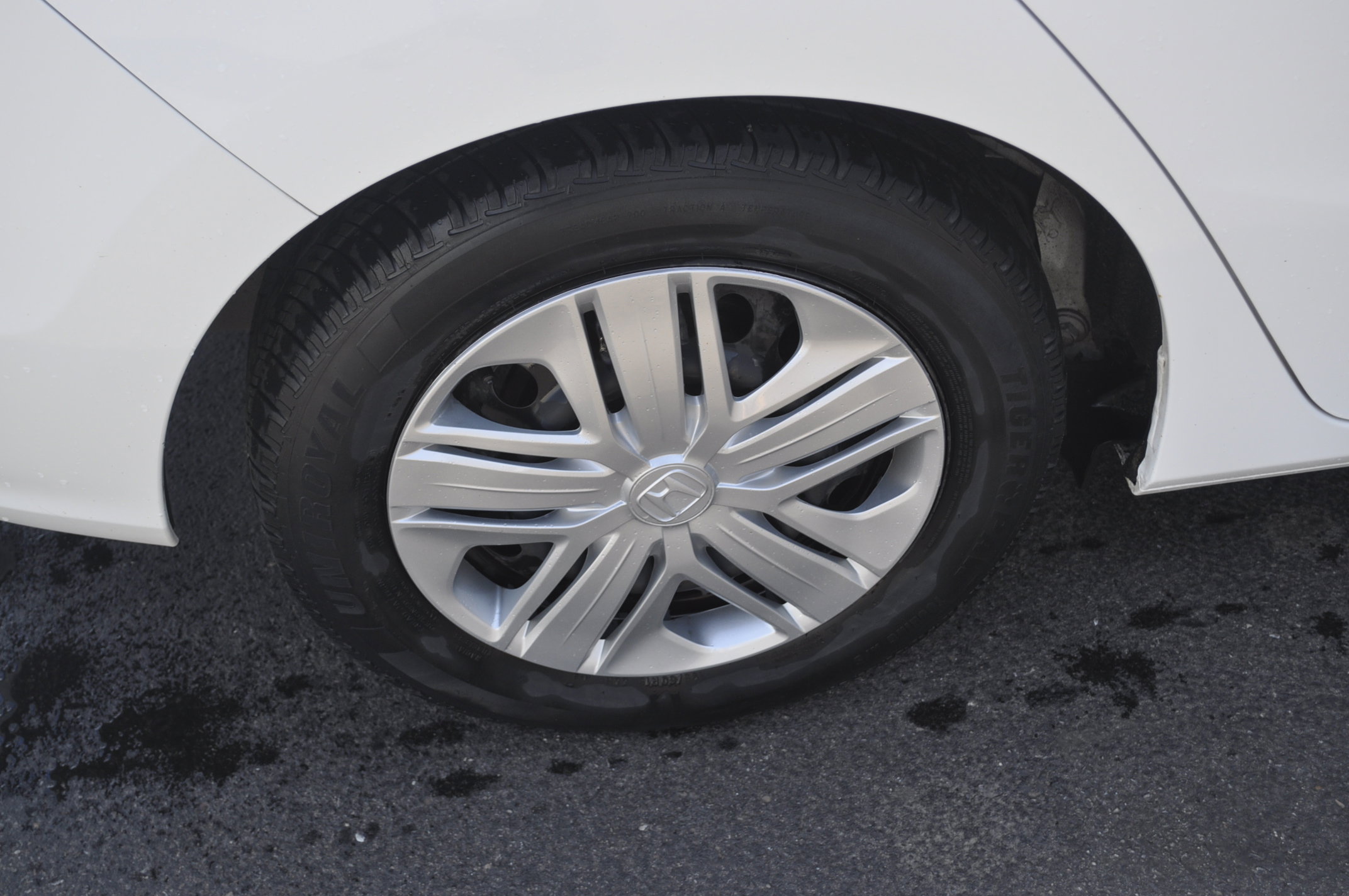 Used 2018 Honda Fit LX image 5