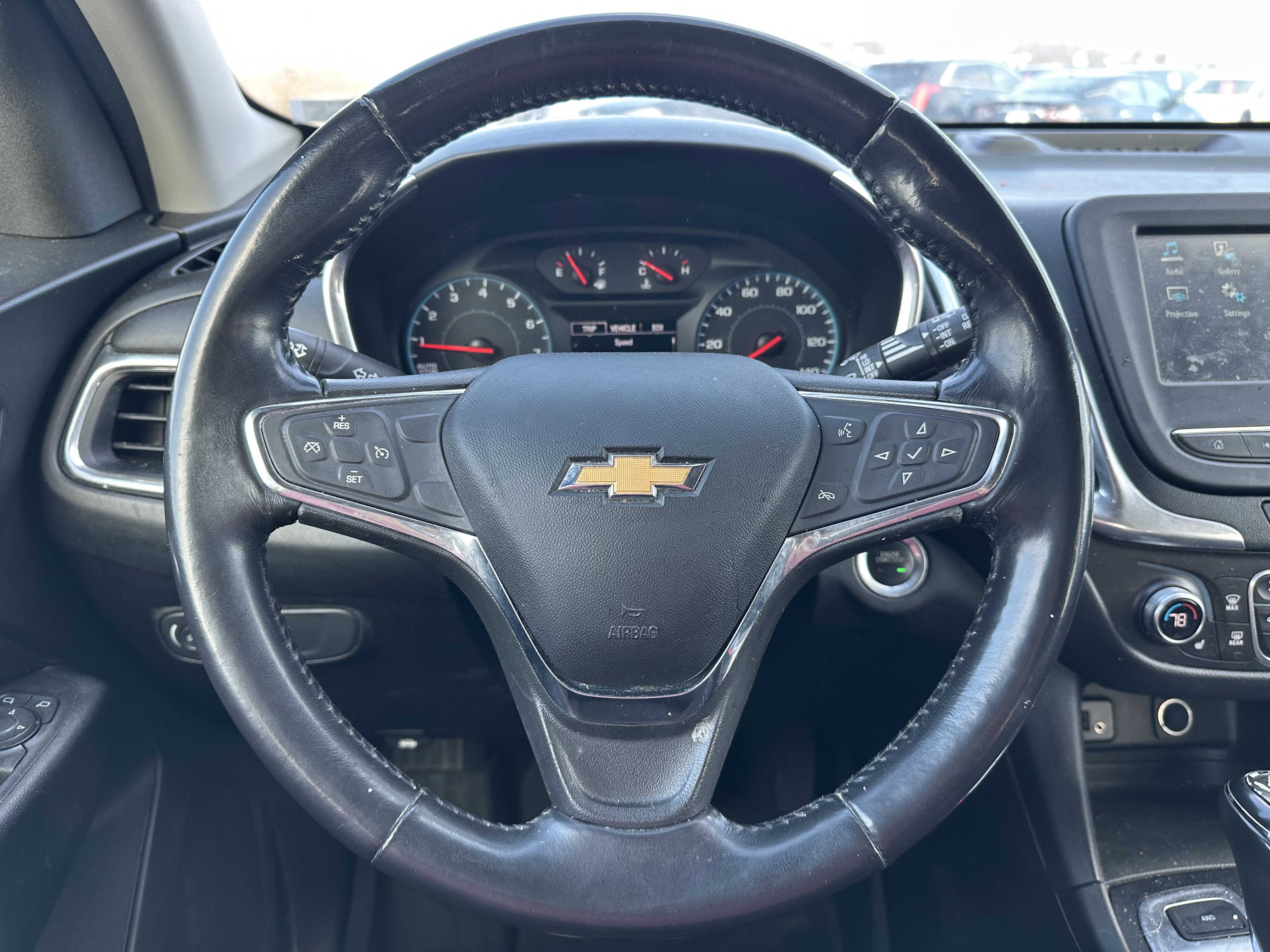 Used 2018 Chevrolet Equinox LT image 15