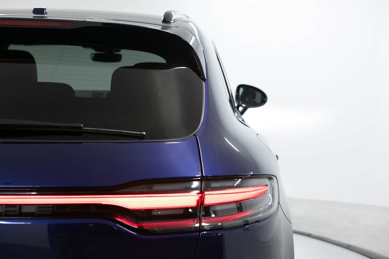 Certified 2023 Porsche Macan AWD/4WD image 38