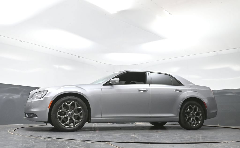 Used 2018 Chrysler 300 S w/ 300S Premium Group 2 AWD/4WD image 29