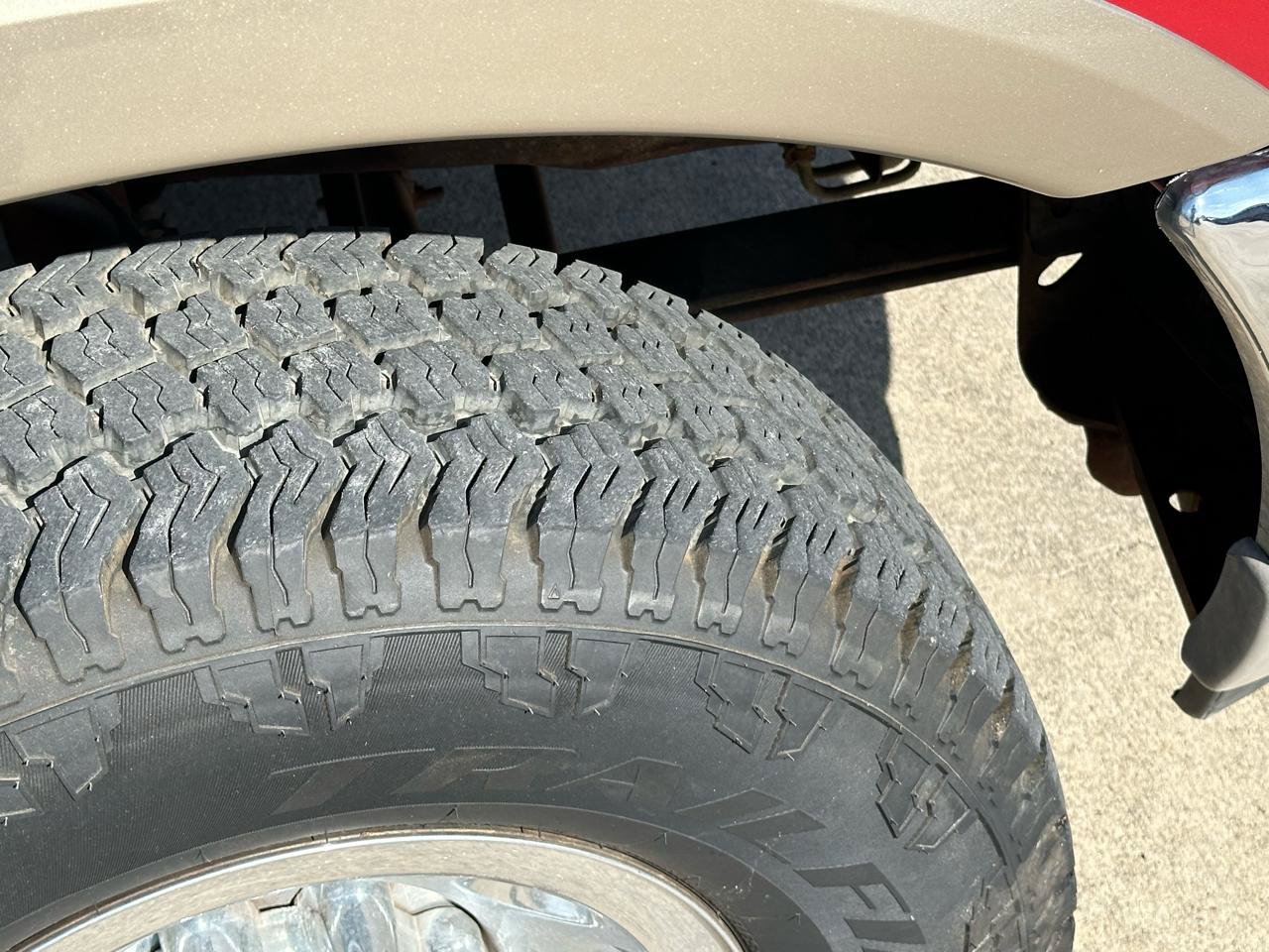 Used 2001 Ford Excursion Limited AWD/4WD image 47