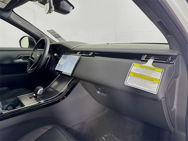 New 2026 Land Rover Range Rover Velar Dynamic SE image 31