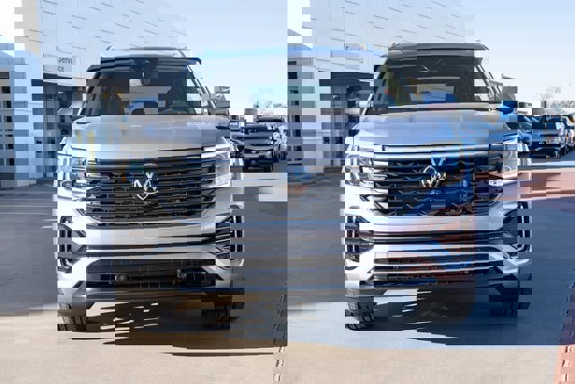 New 2026 Volkswagen Atlas SEL Premium R-Line image 9