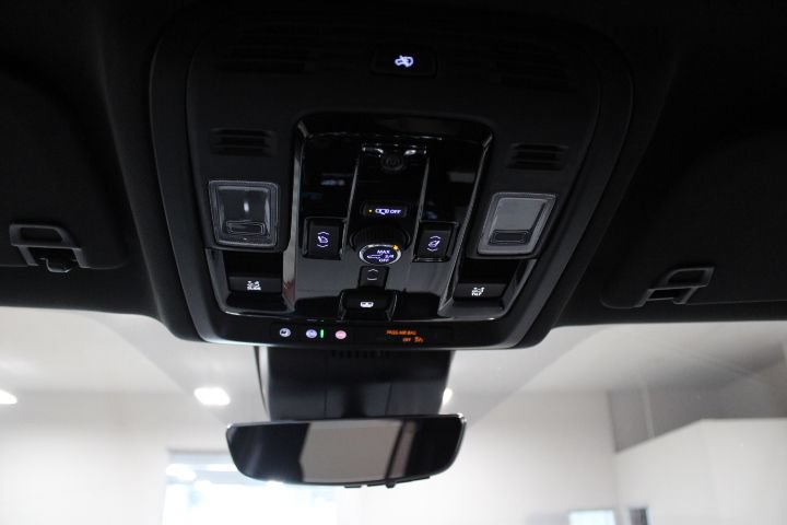 New 2026 GMC Yukon XL AT4 w/ AT4 Premium Plus Package AWD/4WD image 41