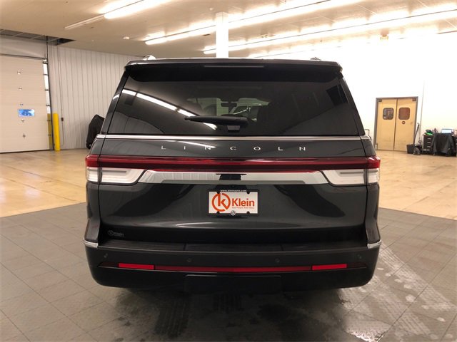 Used 2024 Lincoln Navigator L Reserve image 7
