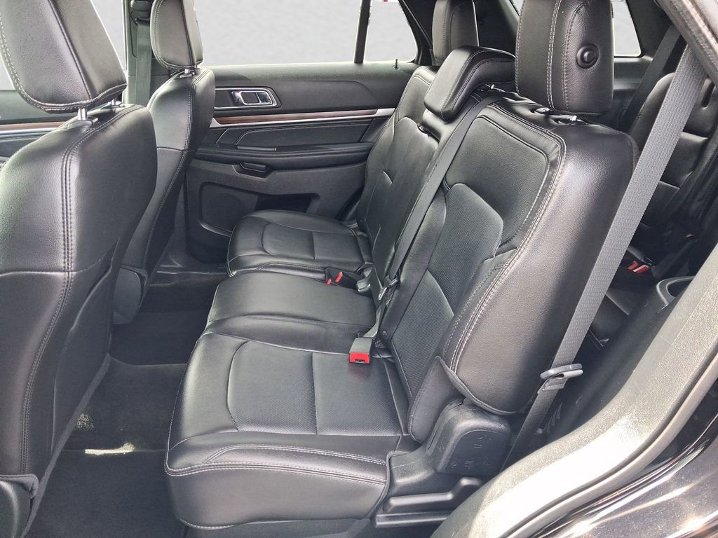 Used 2018 Ford Explorer Limited AWD/4WD image 10