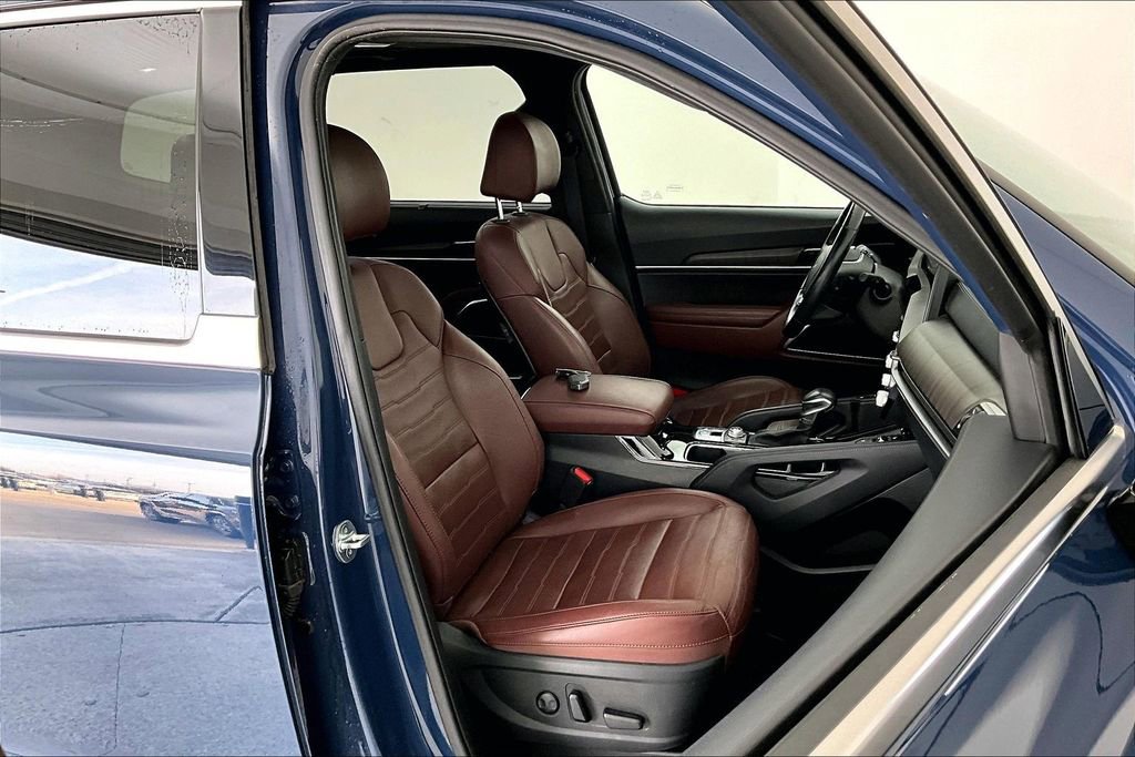 Used 2023 Kia Telluride SX Prestige image 11