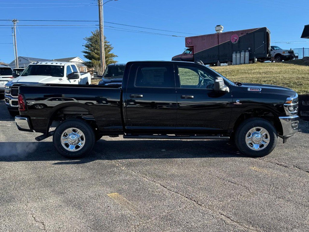 New 2026 RAM 2500 Tradesman AWD/4WD image 2
