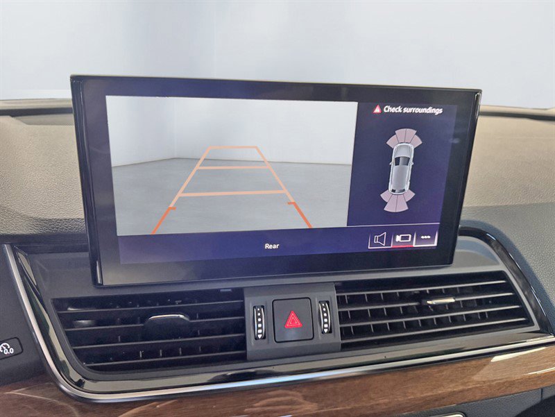 Used 2021 Audi Q5 2.0T Premium w/ Convenience Package image 17