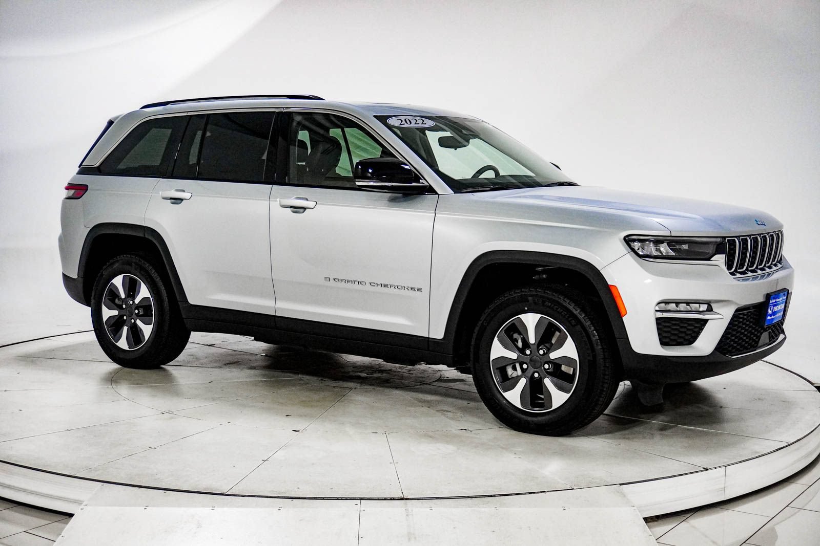 Used 2022 Jeep Grand Cherokee Limited 4xe AWD/4WD image 12