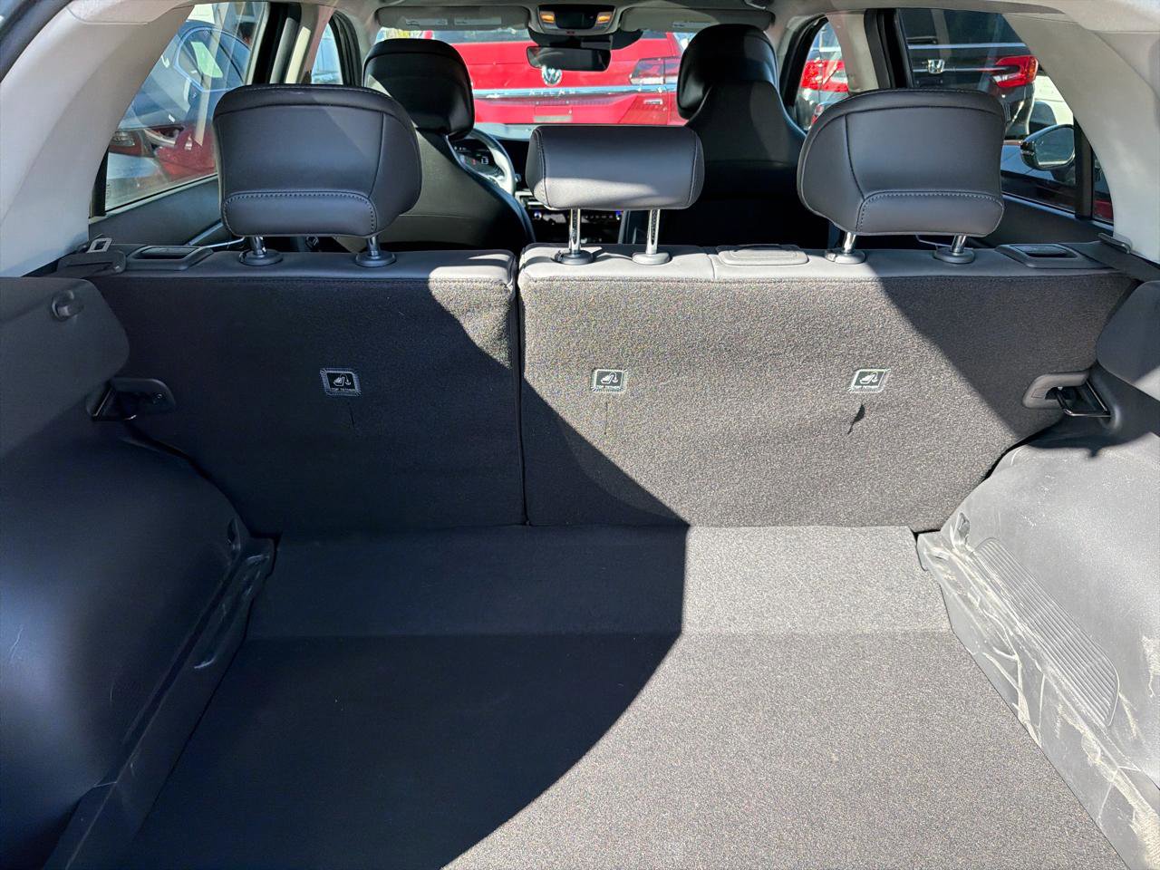 Used 2023 Kia Niro EX FWD image 9