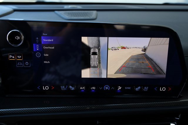New 2026 Chevrolet Traverse High Country image 21
