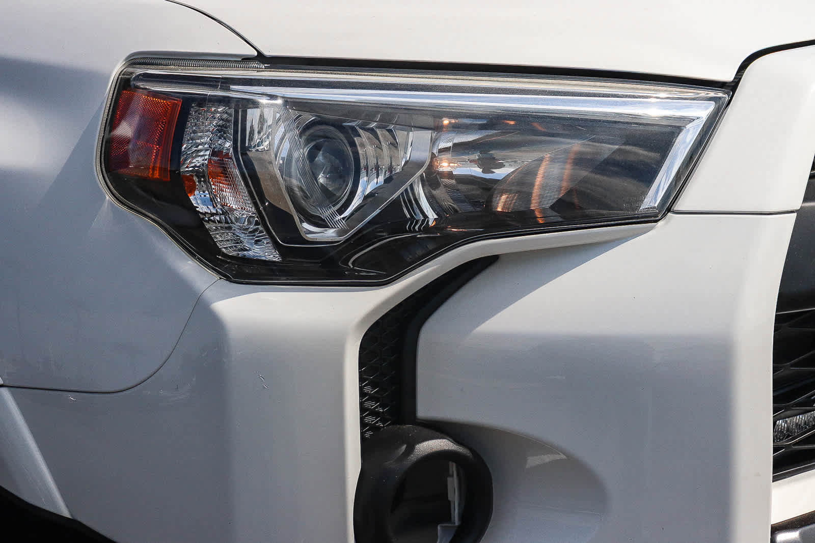 Used 2019 Toyota 4Runner TRD Off-Road Premium AWD/4WD image 4