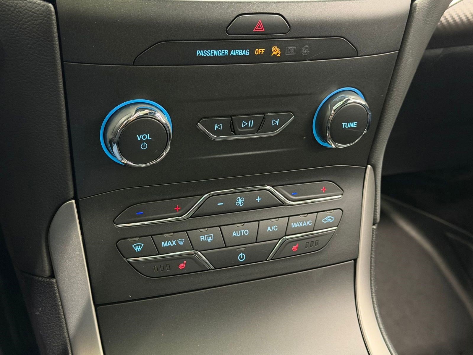 Used 2020 Ford Edge ST-Line image 15