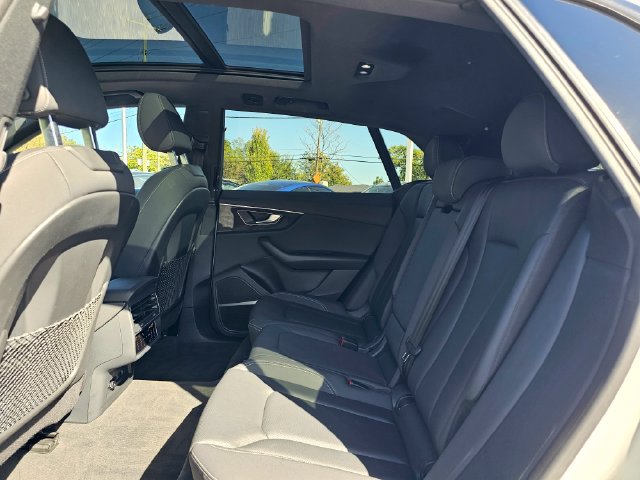 Used 2021 Audi Q8 Premium Plus w/ Premium Plus Package AWD/4WD image 23