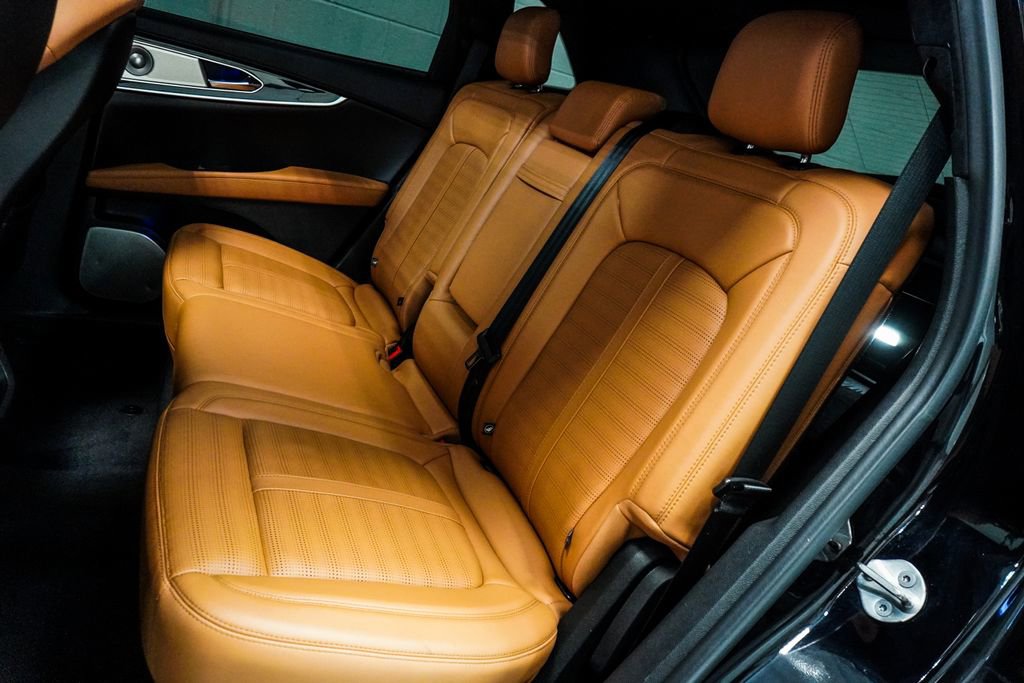 Used 2022 Lincoln Nautilus Black Label image 9