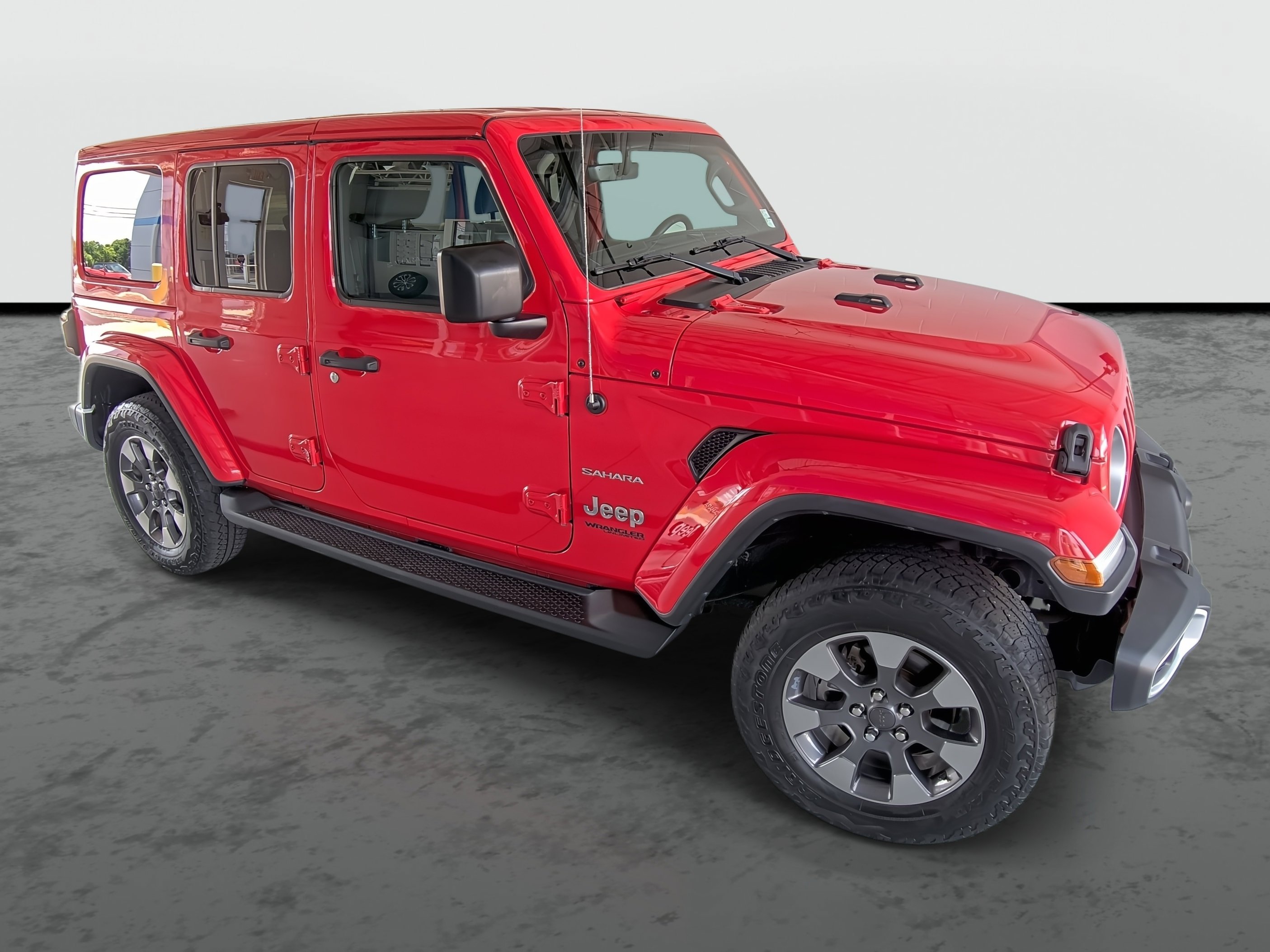 Used 2019 Jeep Wrangler Unlimited Sahara image 4