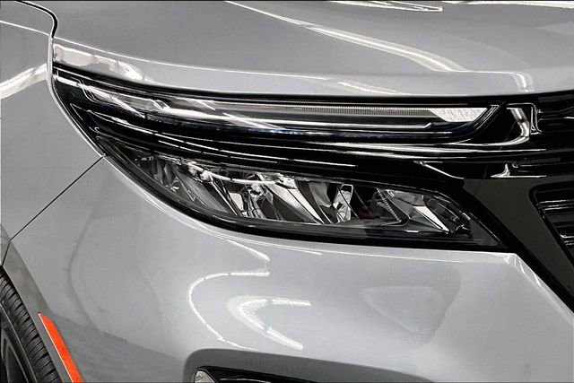 Used 2024 Chevrolet Equinox RS image 32