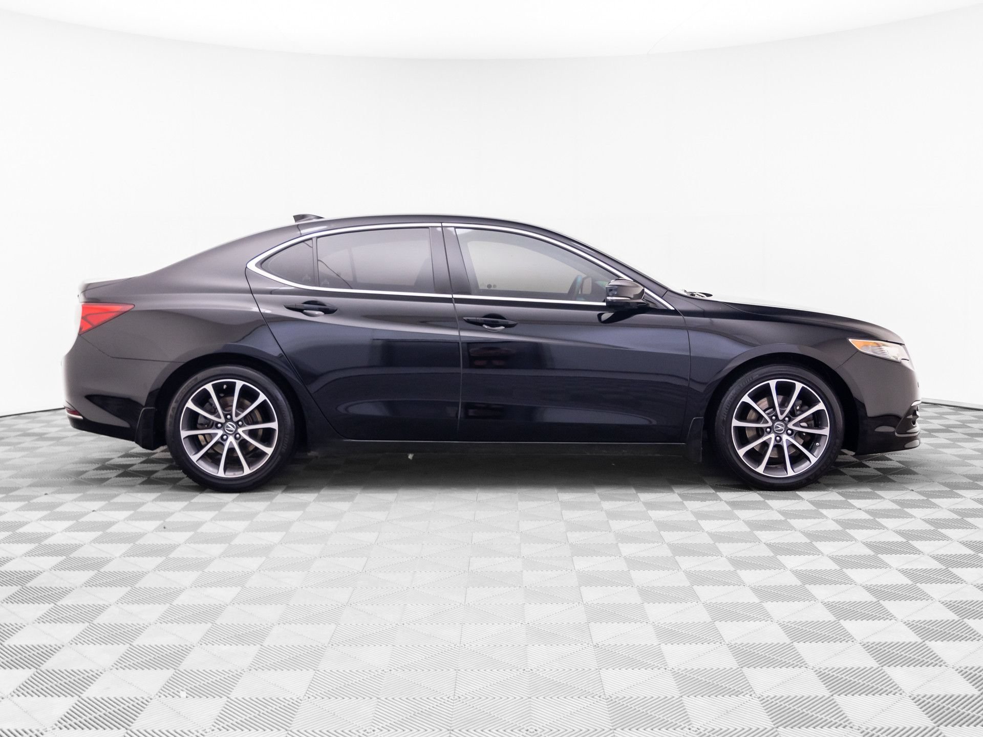 Used 2015 Acura TLX V6 SH-AWD w/ Advance Package image 7