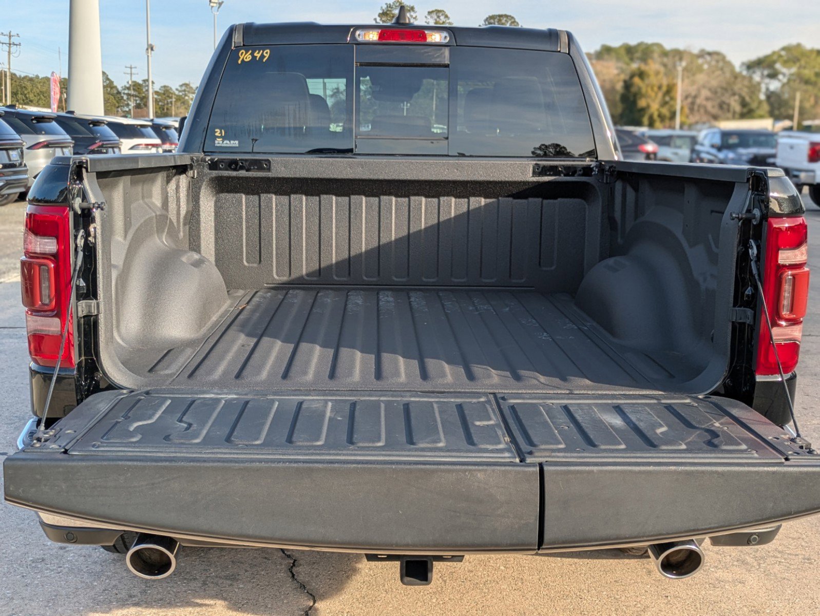 Used 2021 RAM 1500 Limited image 8