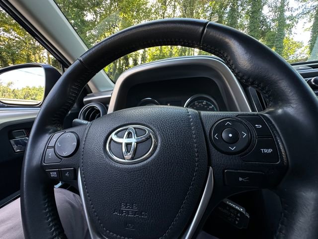 Used 2018 Toyota RAV4 Limited image 21