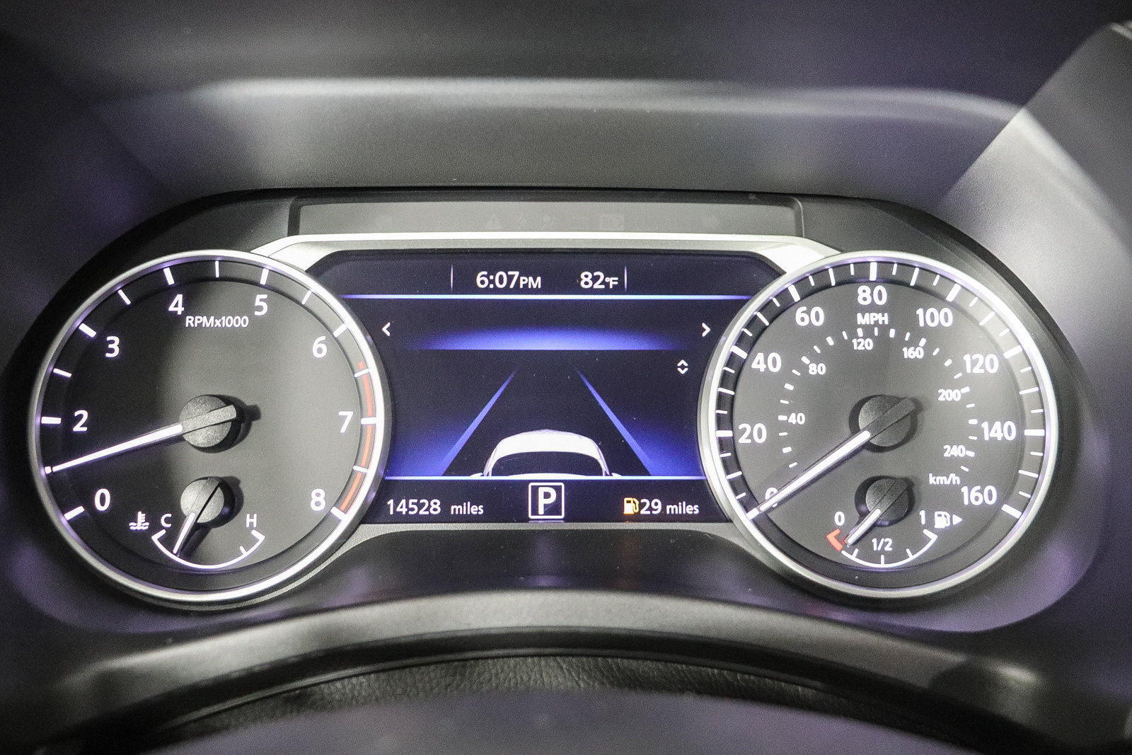 Used 2024 Nissan Sentra SR FWD image 24