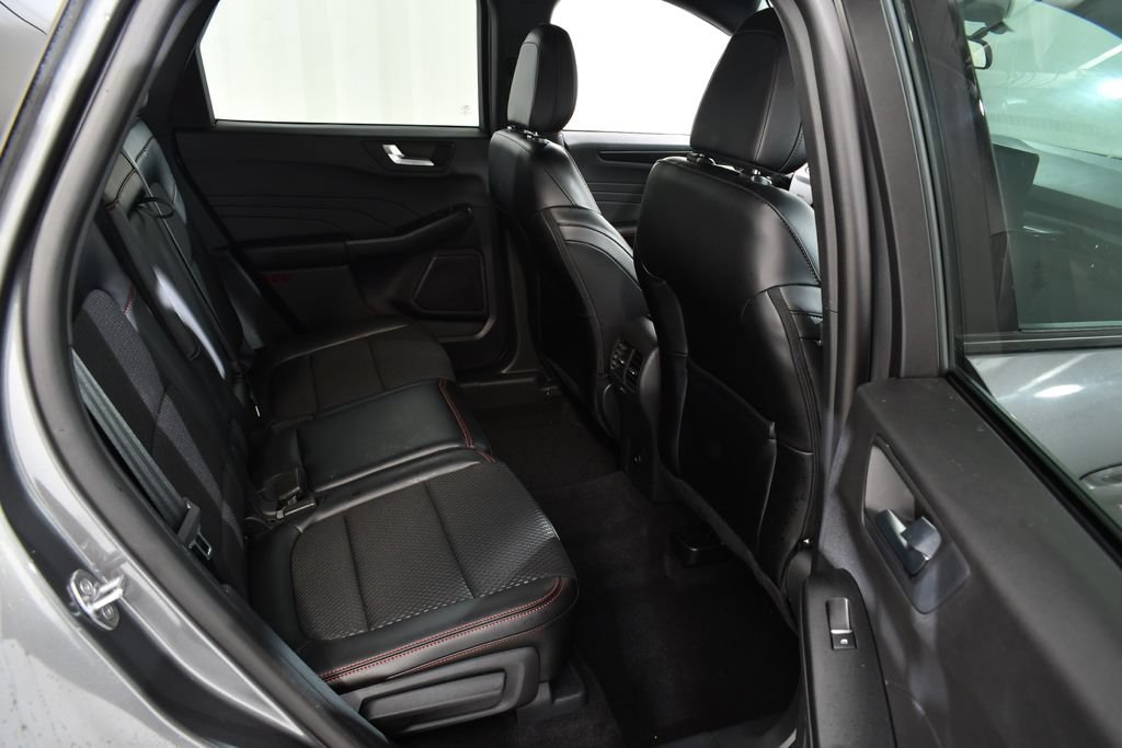 Used 2024 Ford Escape ST-Line w/ Tech Pack #1 AWD/4WD image 19