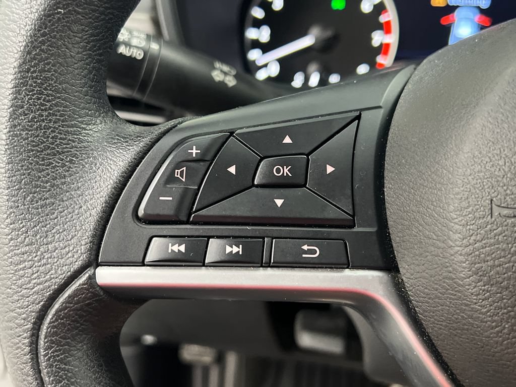 Used 2024 Nissan Altima 2.5 SV FWD image 44