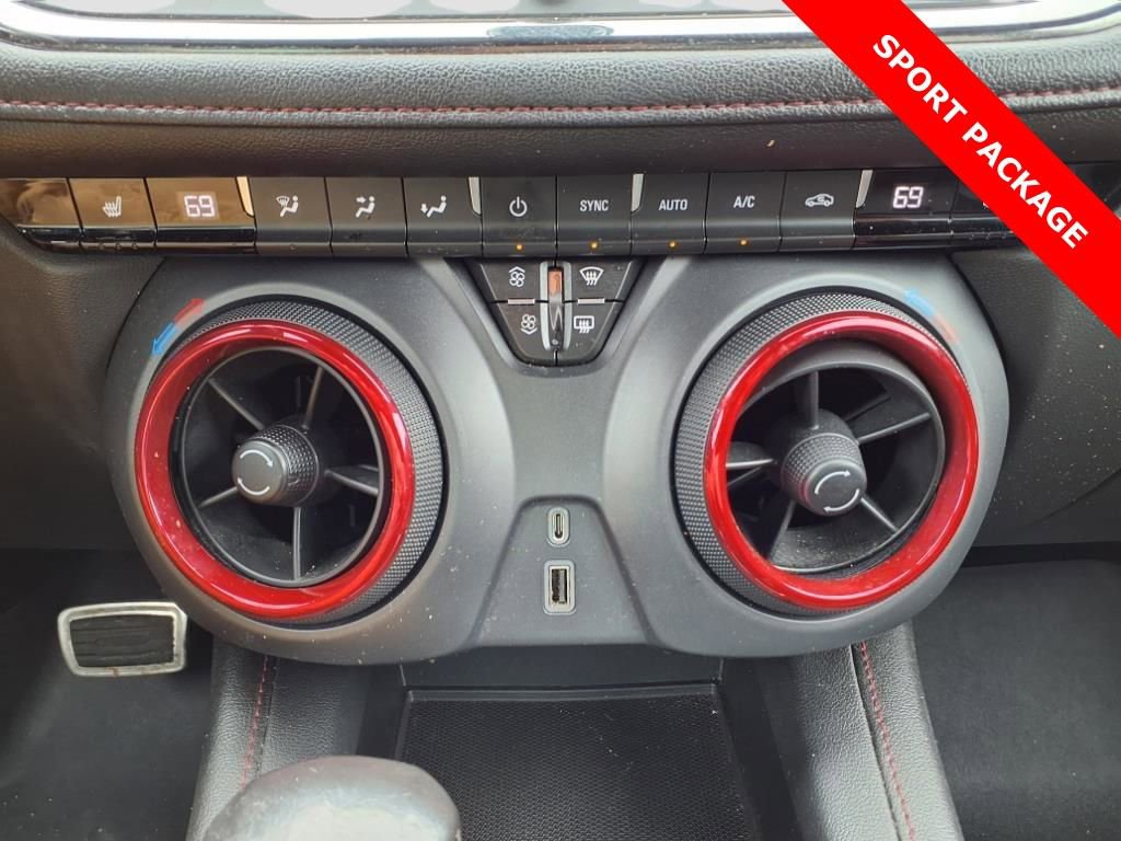 Used 2020 Chevrolet Blazer RS w/ LPO, Sport Package image 20
