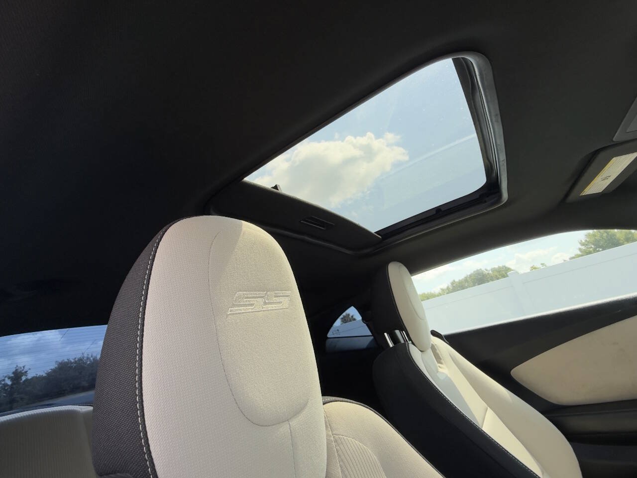 Used 2015 Chevrolet Camaro SS RWD image 13