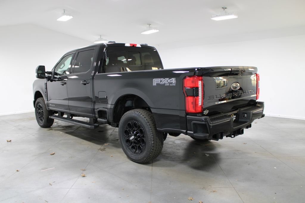 New 2026 Ford F250 Lariat w/ Black Appearance Package image 6