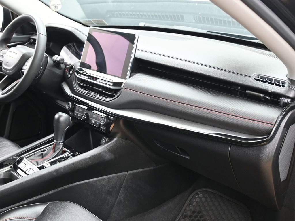 Used 2022 Jeep Compass Trailhawk image 43