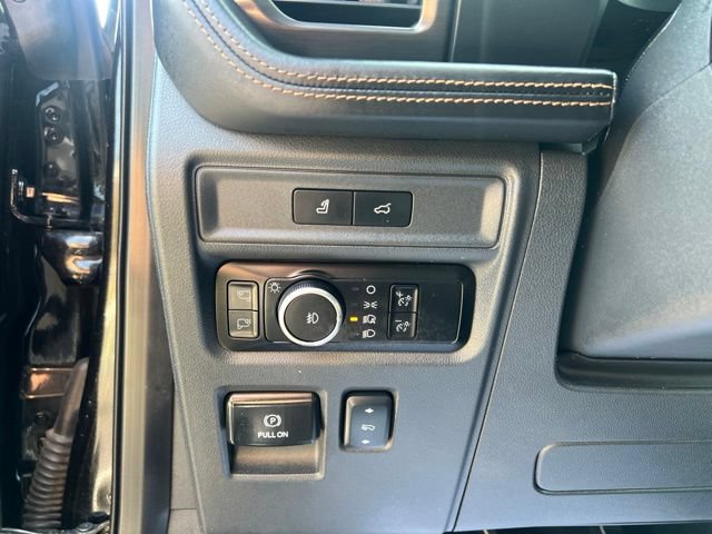 Used 2024 Ford Expedition Platinum AWD/4WD image 28