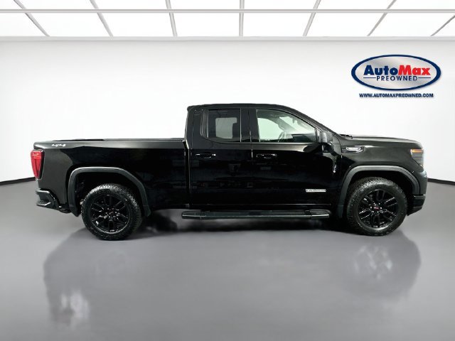 Used 2023 GMC Sierra 1500 Elevation w/ LPO, Elevation Black Package AWD/4WD image 9