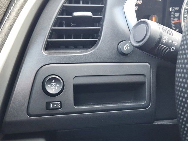 Used 2014 Chevrolet Corvette Stingray Coupe image 24