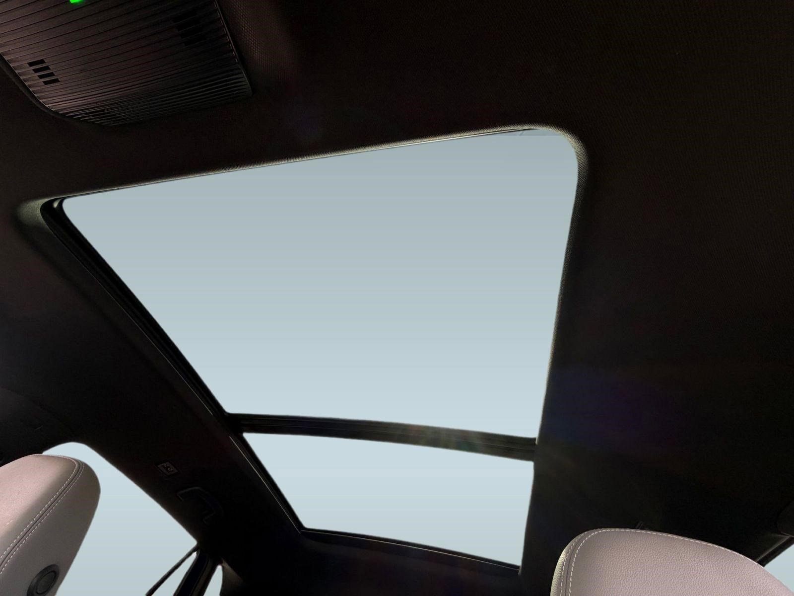 Certified 2024 Volkswagen Atlas Cross Sport SEL R-Line image 14