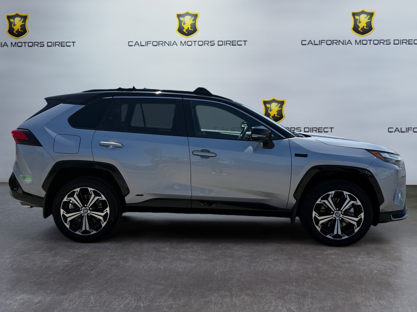 Used 2022 Toyota RAV4 XSE AWD/4WD image 6