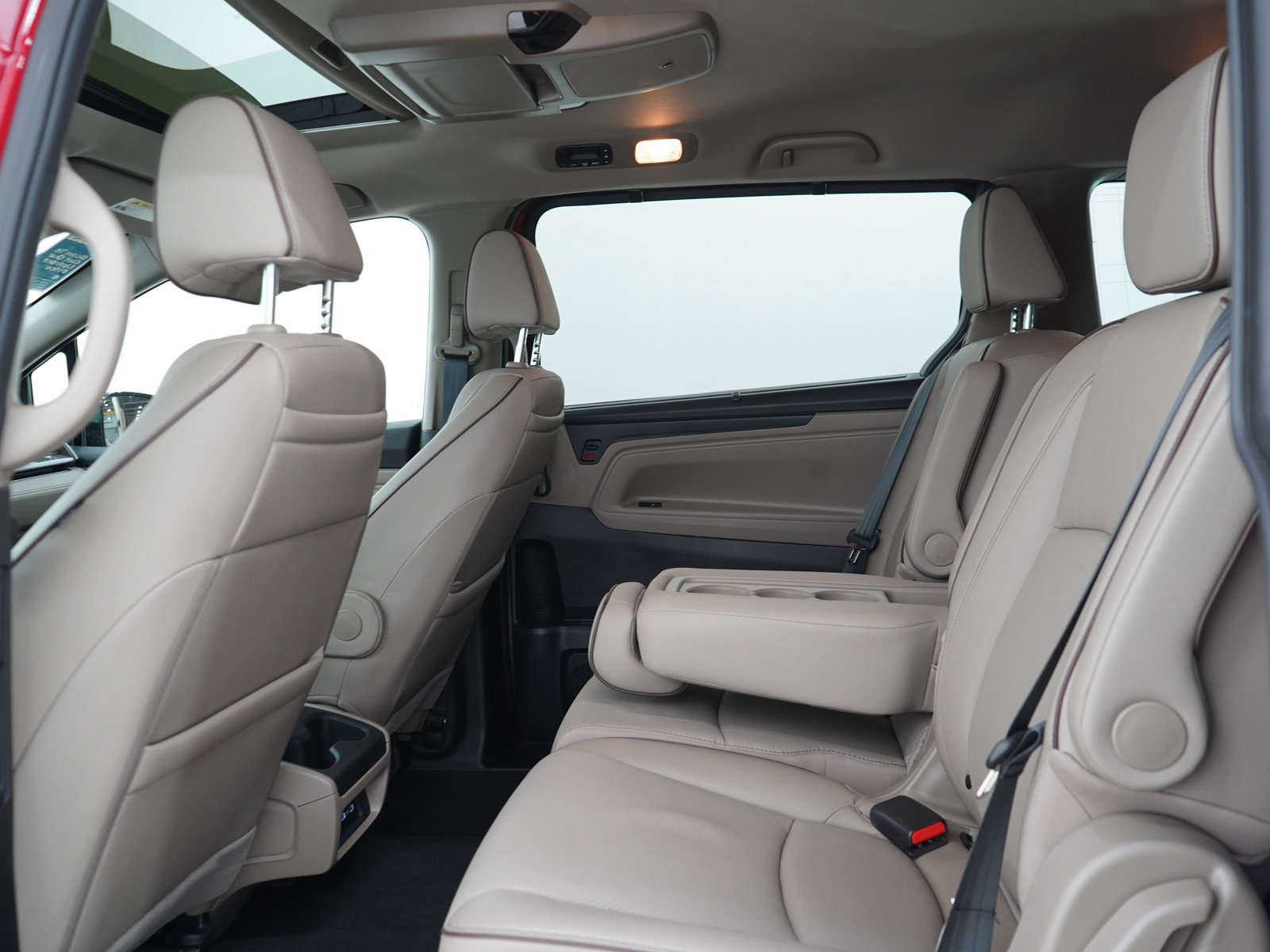 Used 2023 Honda Odyssey Elite image 23
