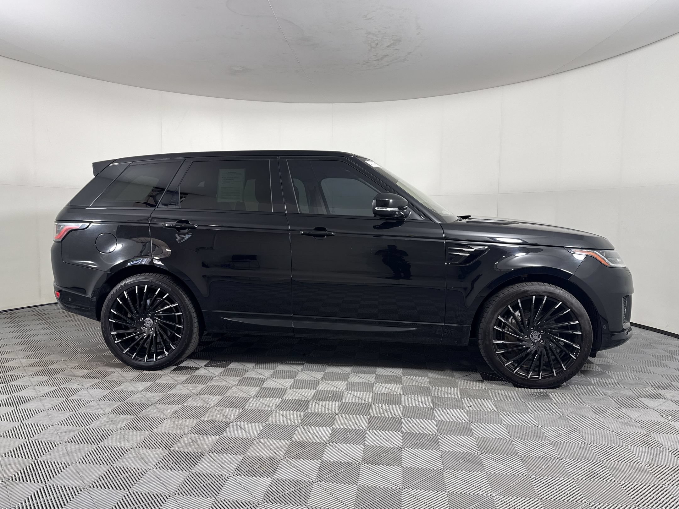 Used 2020 Land Rover Range Rover Sport HSE AWD/4WD image 8