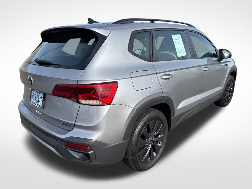 Used 2022 Volkswagen Taos S image 7