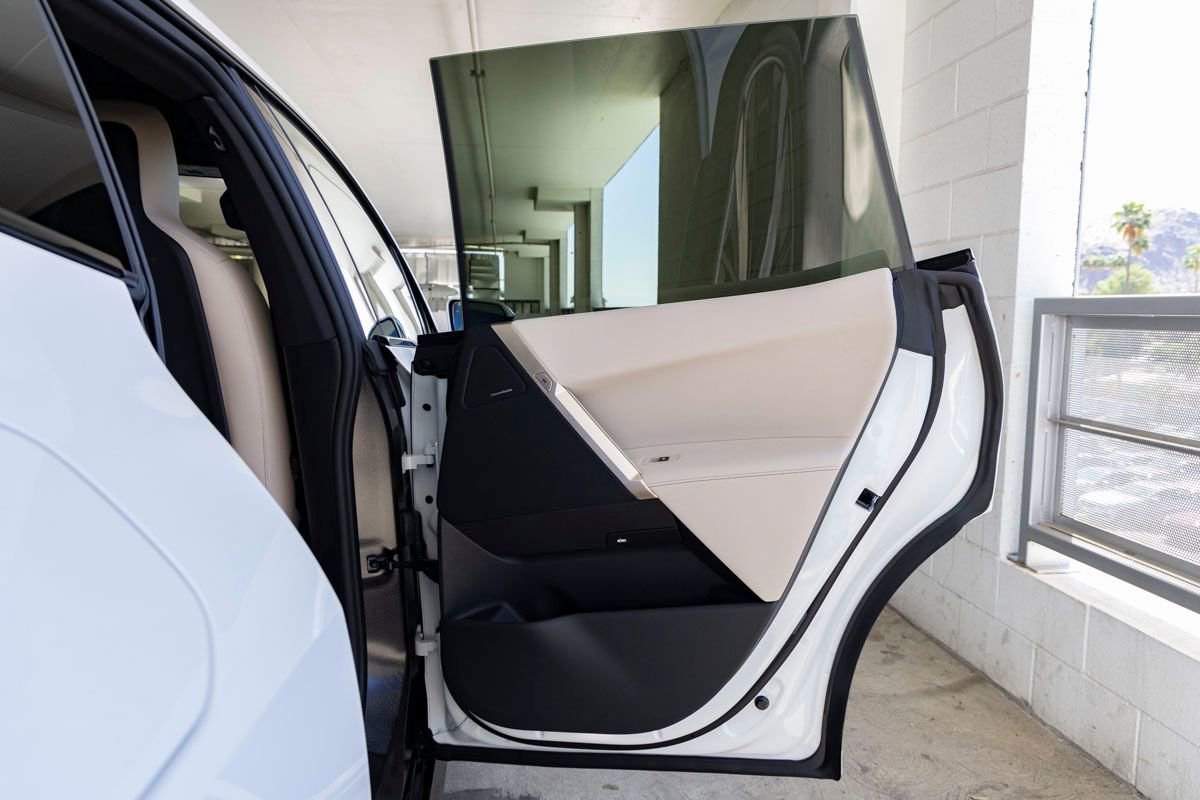 New 2026 BMW iX xDrive45 image 23