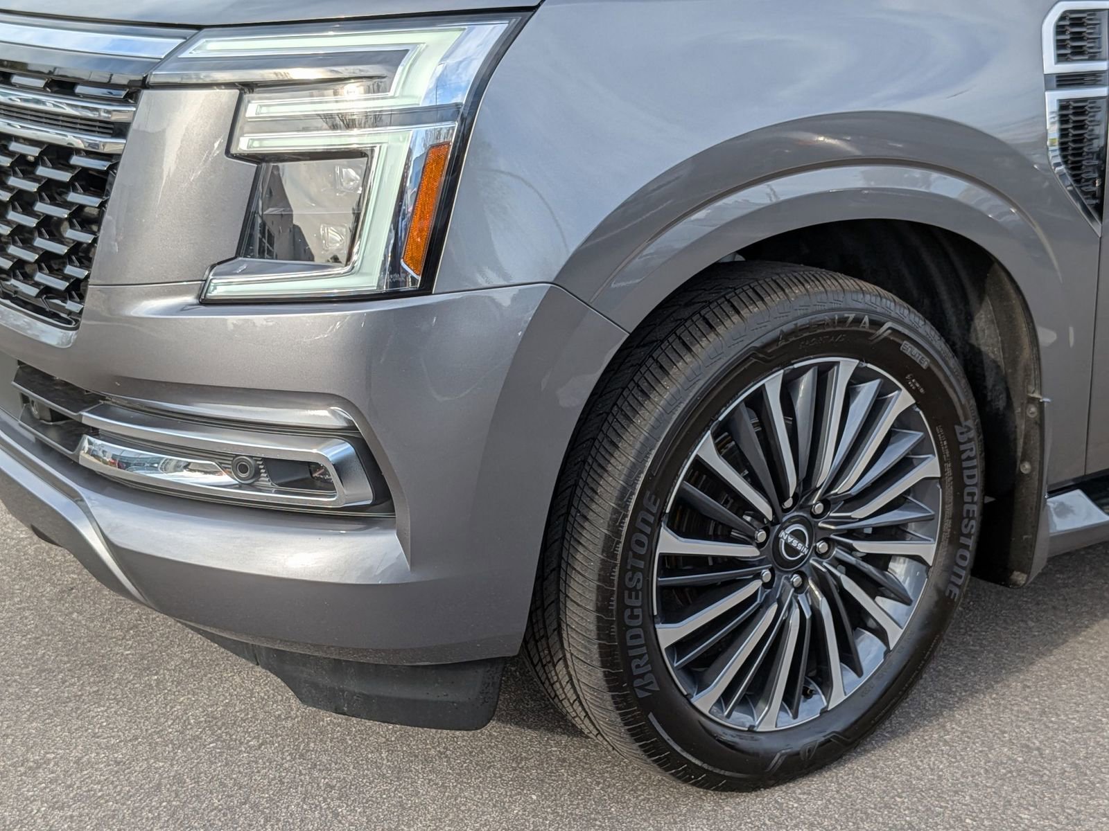 Used 2025 Nissan Armada Platinum Reserve image 9