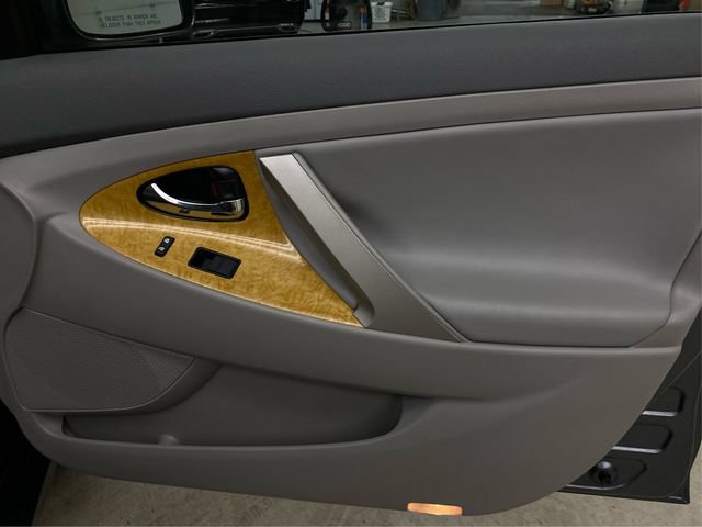 Used 2007 Toyota Camry XLE FWD image 28