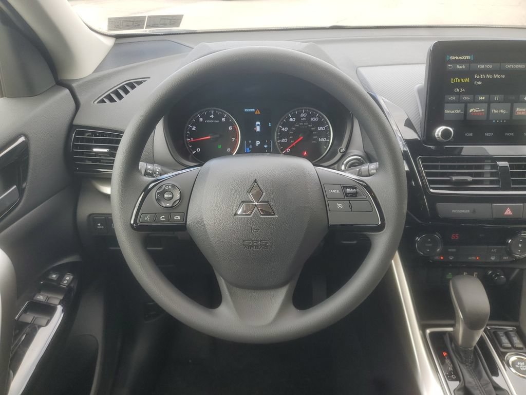New 2026 Mitsubishi Eclipse Cross LE AWD/4WD image 15