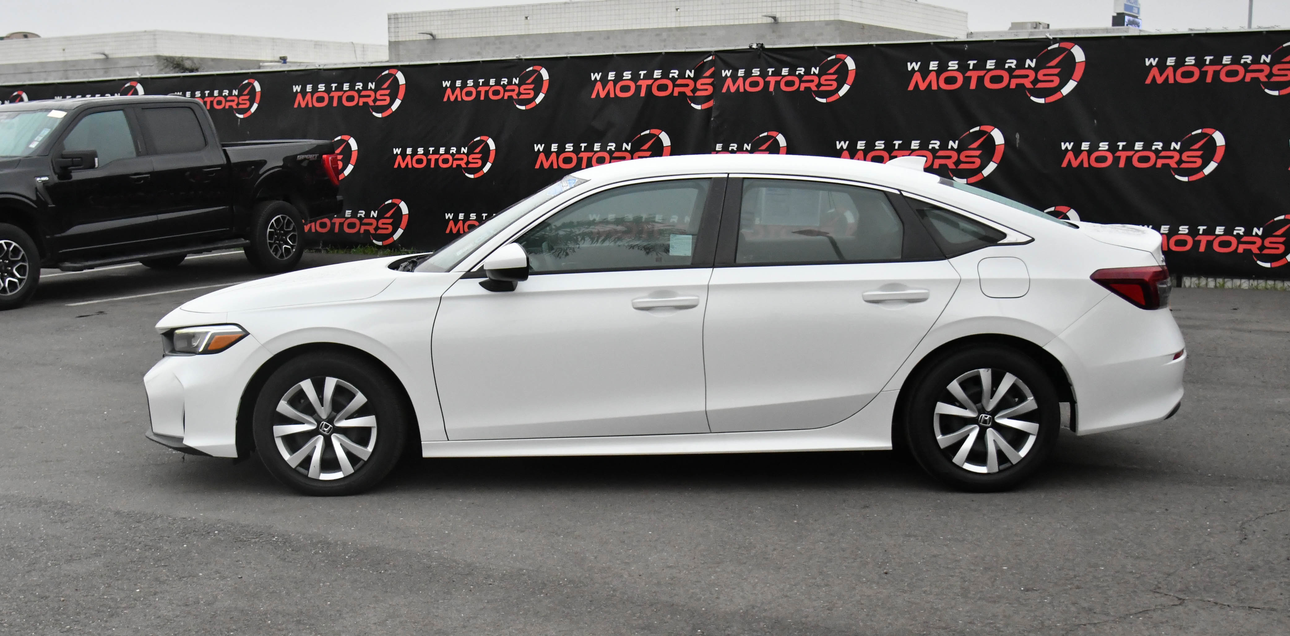 Used 2025 Honda Civic LX image 4