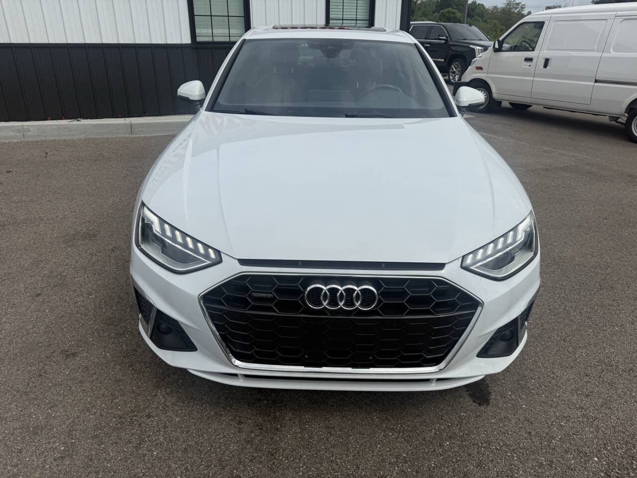 Used 2022 Audi A4 2.0T Premium Plus AWD/4WD image 2