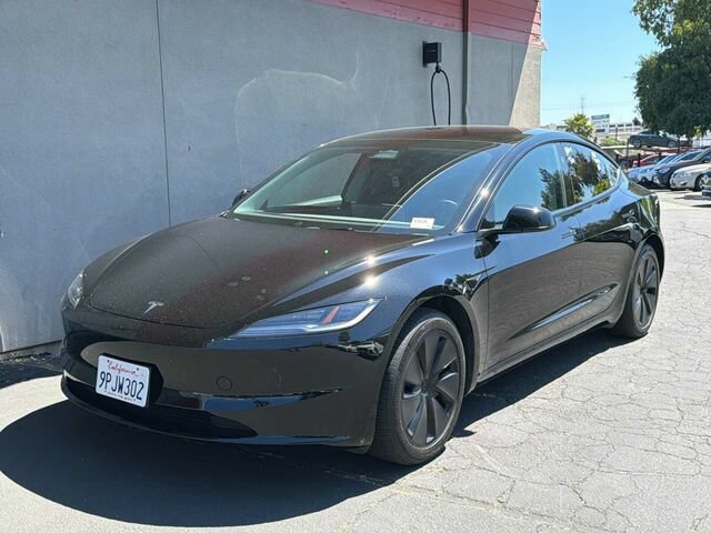 Used 2024 Tesla Model 3 Standard Range RWD image 2
