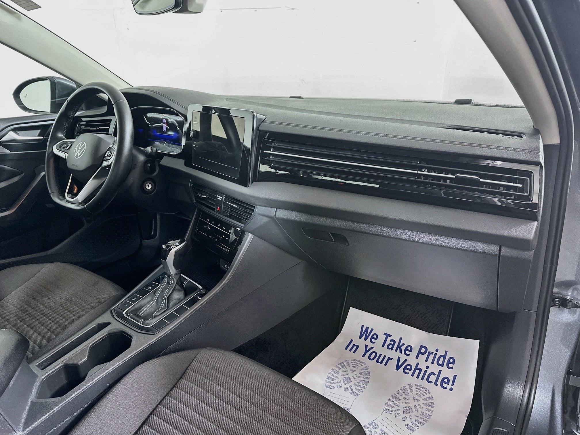 Used 2025 Volkswagen Jetta S FWD image 26